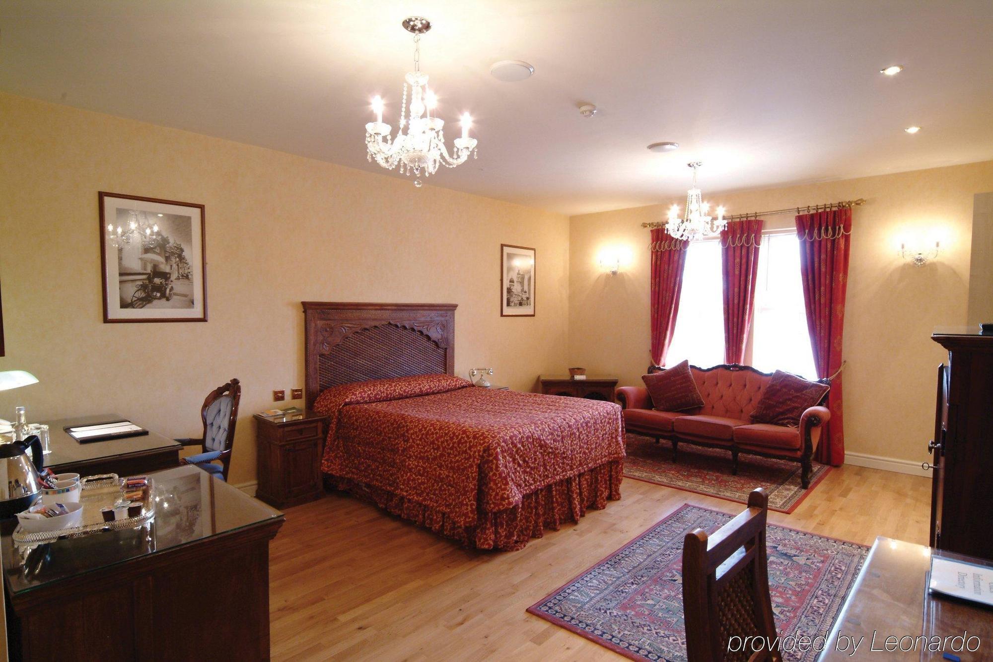 The Peacock Townhouse Hotel Kenilworth - Warwick Rum bild